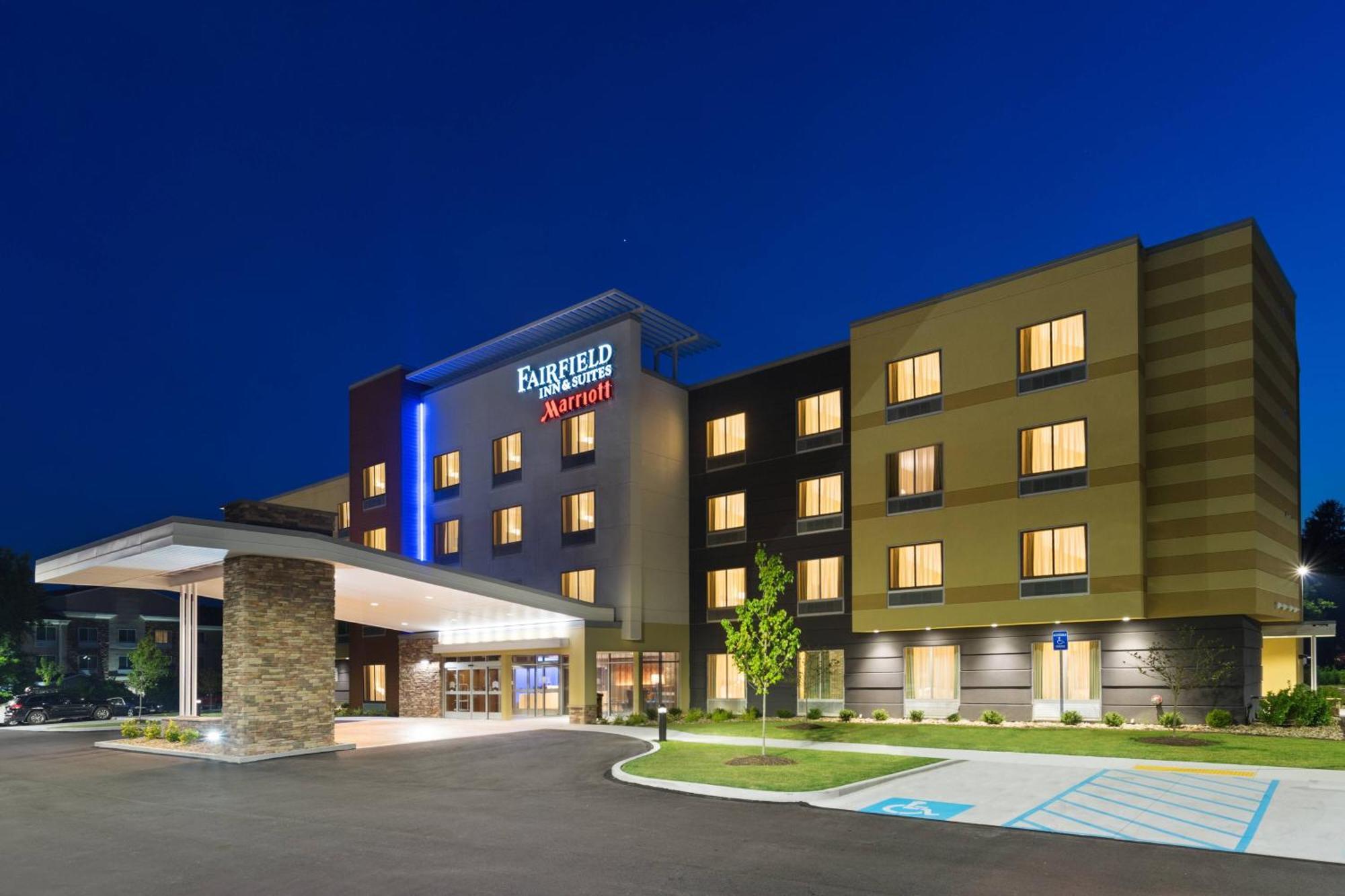 Fairfield Inn & Suites By Marriott Belle Vernon Exterior foto